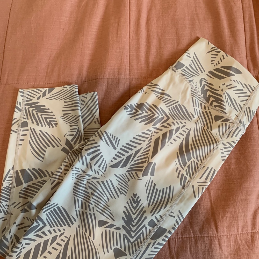 Aerie leggings/yoga bottoms